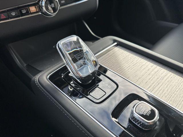 new 2026 Volvo XC90 car, priced at $79,545