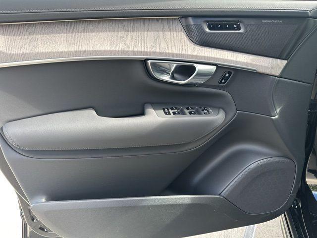 new 2026 Volvo XC90 car, priced at $79,545