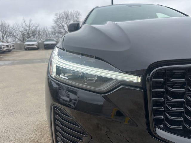 used 2023 Volvo XC60 car, priced at $33,990