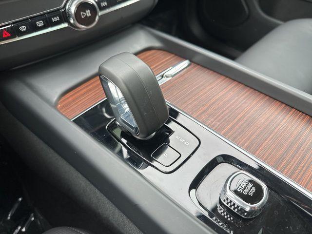 used 2023 Volvo XC60 car, priced at $33,990