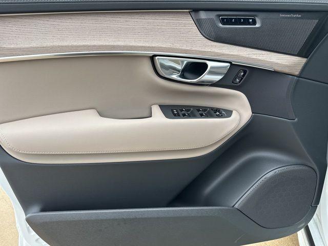 new 2026 Volvo XC90 car, priced at $71,405