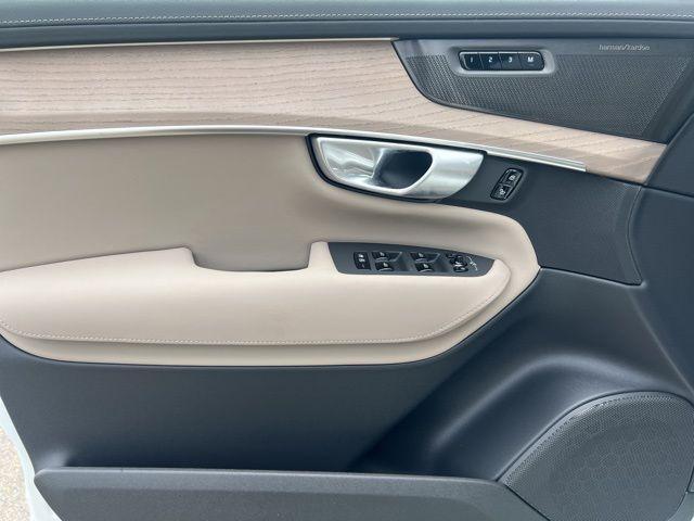 new 2026 Volvo XC90 car, priced at $71,825