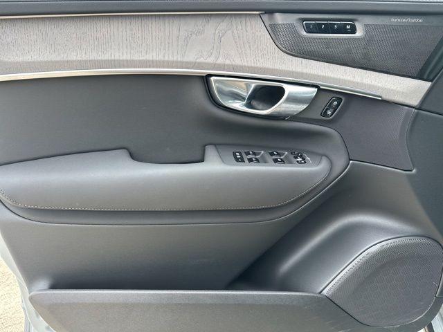 new 2026 Volvo XC90 car, priced at $75,155
