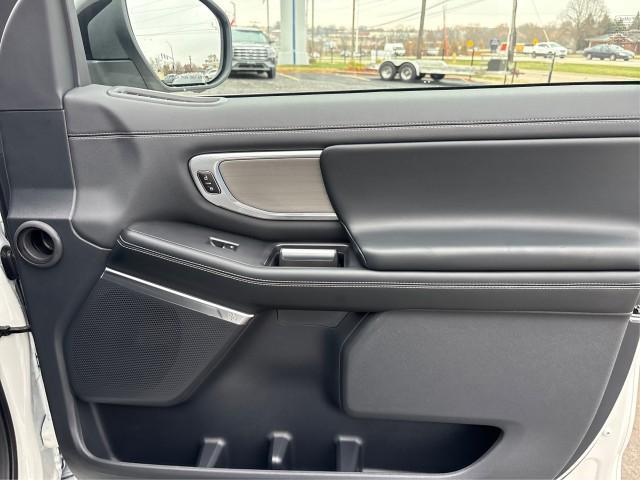 new 2025 Ford Expedition car, priced at $85,345