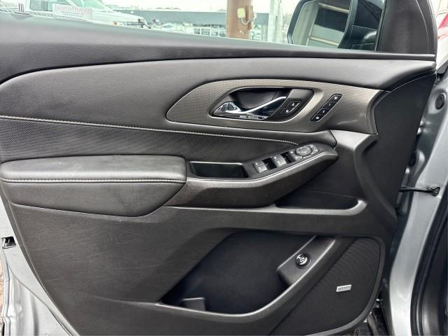 used 2023 Chevrolet Traverse car, priced at $38,469