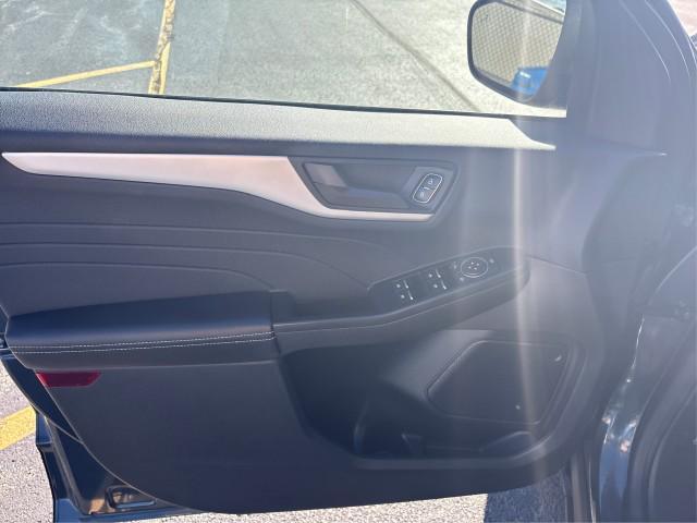 used 2022 Ford Escape car, priced at $22,393