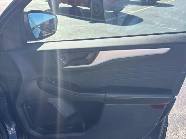 used 2022 Ford Escape car, priced at $22,393