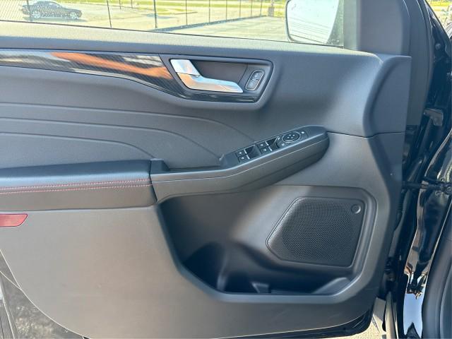 new 2025 Ford Escape car, priced at $36,978