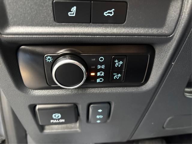 used 2023 Ford Expedition car, priced at $43,321