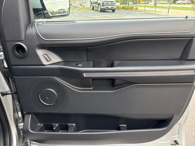 used 2023 Ford Expedition car, priced at $43,321