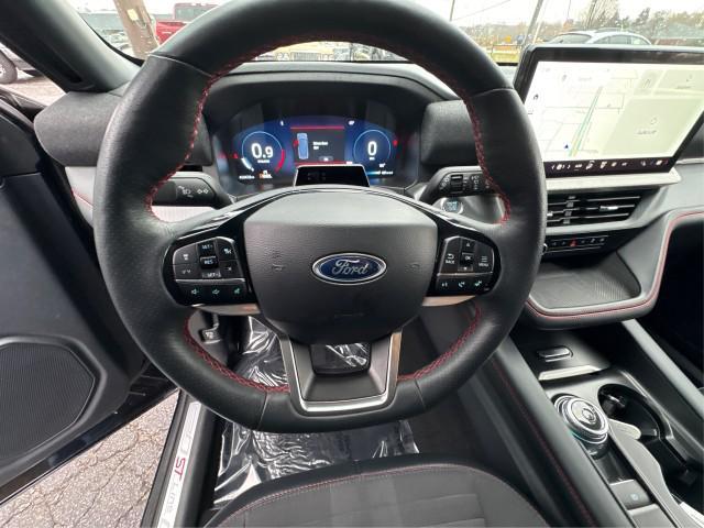 used 2025 Ford Explorer car, priced at $42,548