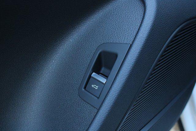 new 2026 Audi Q7 car, priced at $71,410