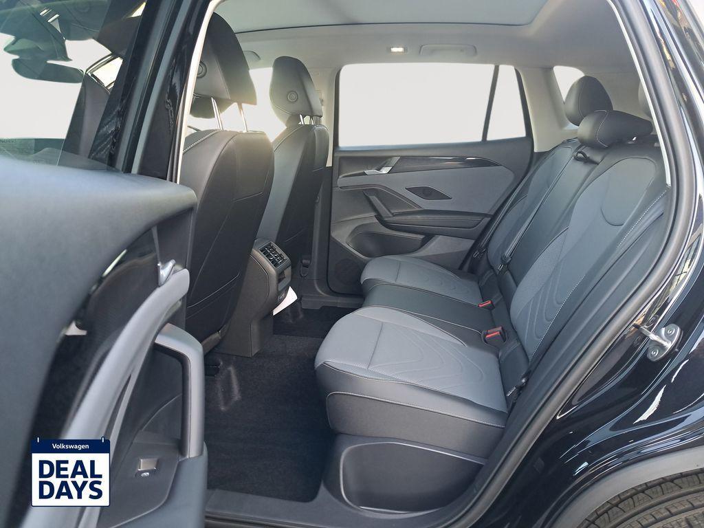 new 2025 Volkswagen Tiguan car, priced at $34,925