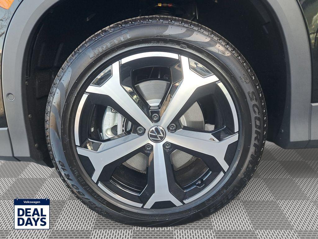 new 2025 Volkswagen Tiguan car, priced at $34,925