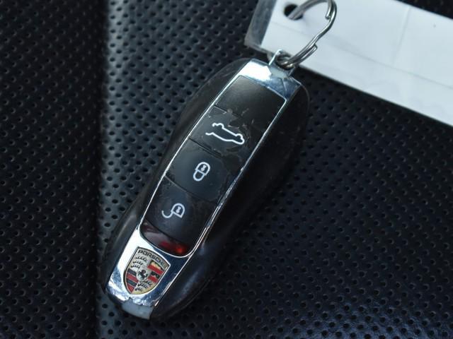 used 2017 Porsche Cayenne car, priced at $18,995