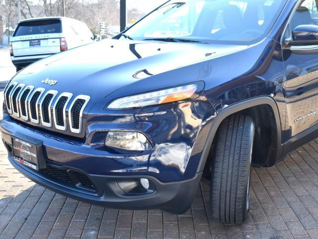 used 2015 Jeep Cherokee car, priced at $9,899