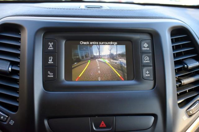 used 2015 Jeep Cherokee car, priced at $9,899