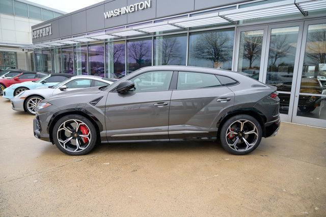 used 2021 Lamborghini Urus car, priced at $219,820