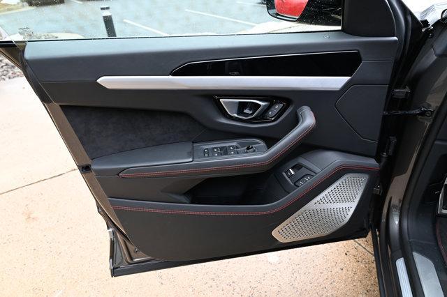 used 2021 Lamborghini Urus car, priced at $219,820