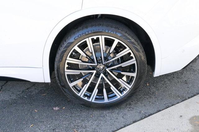 new 2025 Maserati Grecale car, priced at $84,805