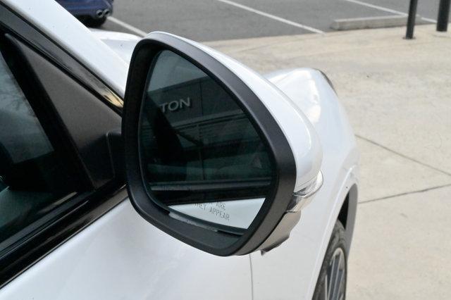 new 2026 Maserati Grecale car, priced at $89,935