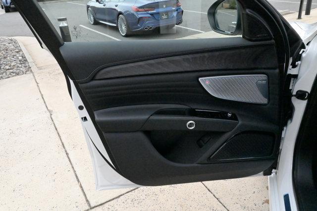 new 2026 Maserati Grecale car, priced at $89,935