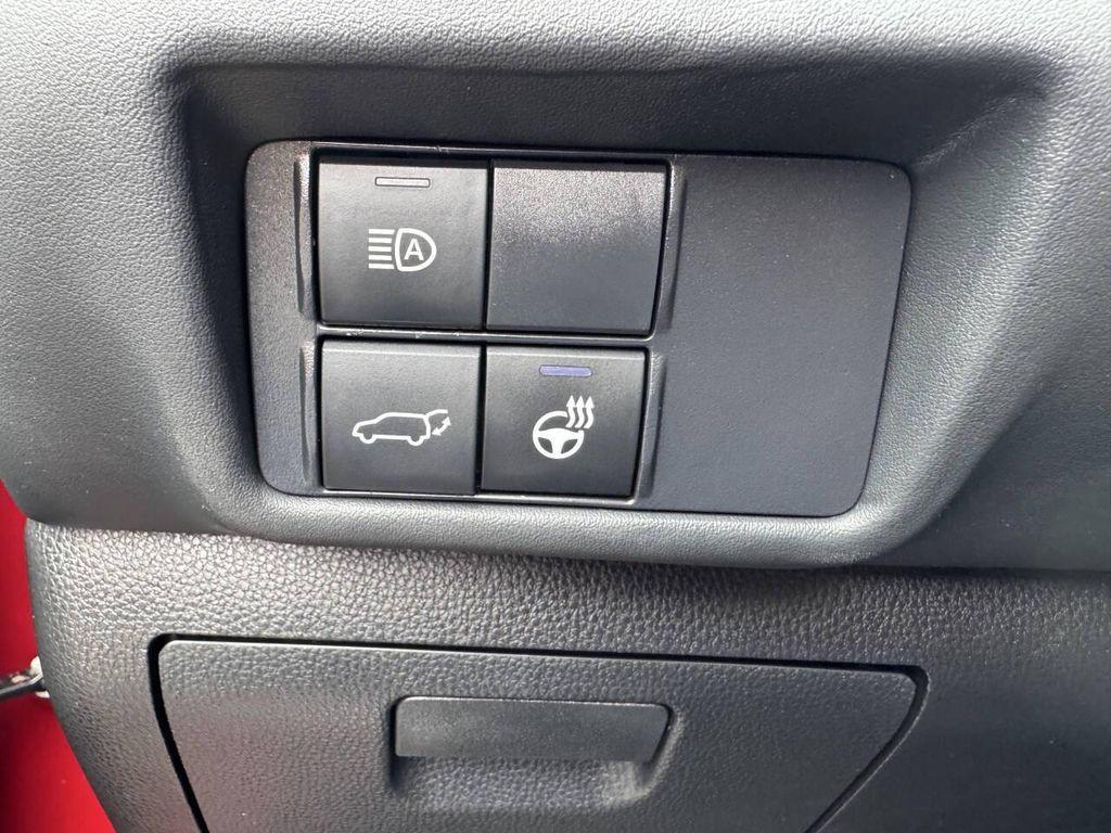 used 2021 Toyota Highlander car, priced at $29,495