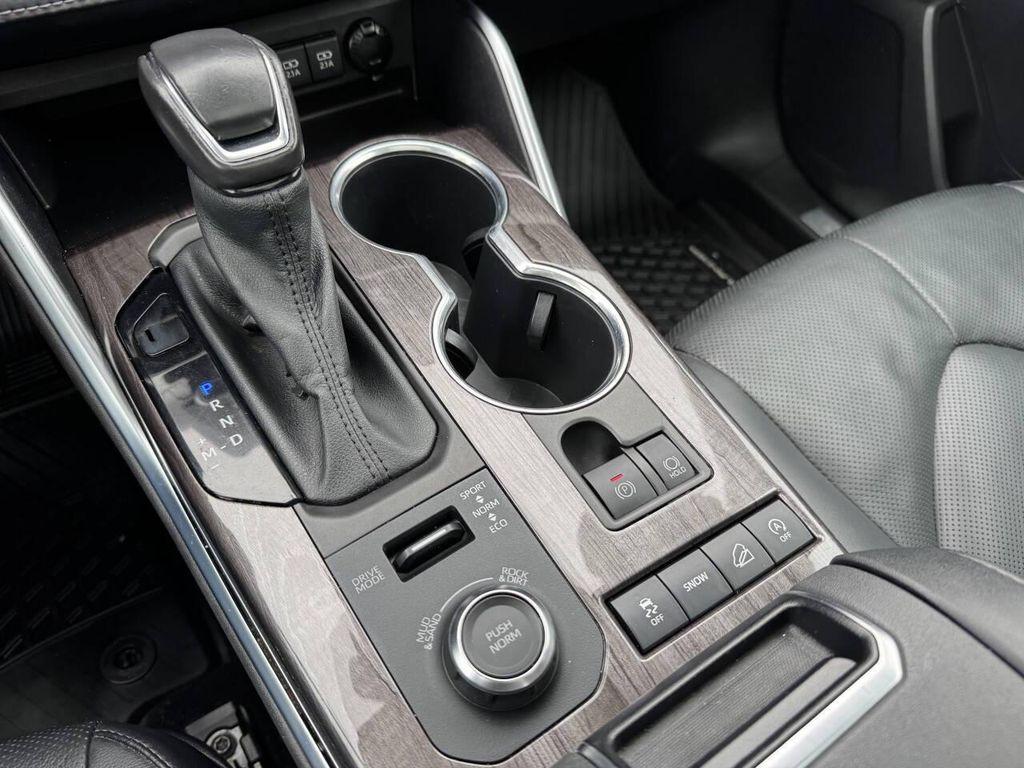 used 2021 Toyota Highlander car, priced at $29,495