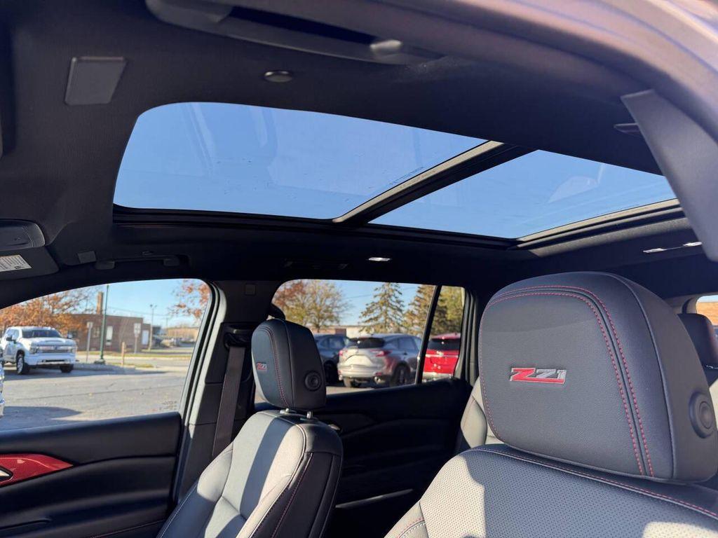 used 2024 Chevrolet Traverse car, priced at $43,995