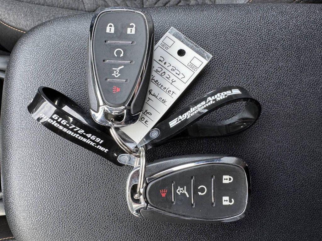 used 2024 Chevrolet Equinox car, priced at $23,995