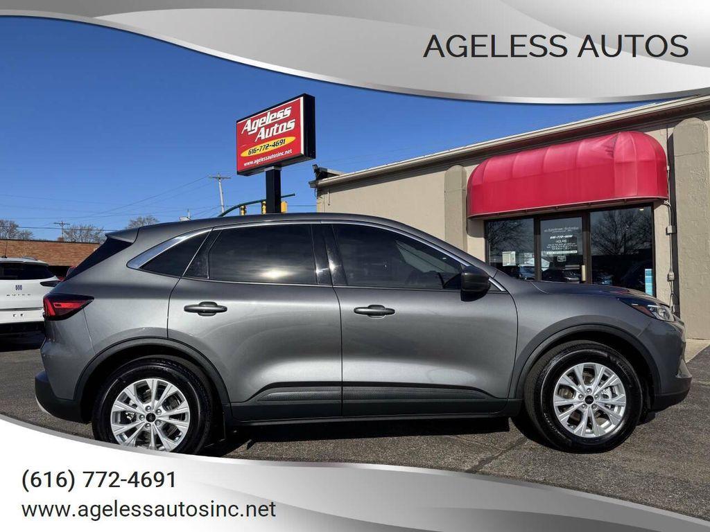 used 2024 Ford Escape car, priced at $22,995