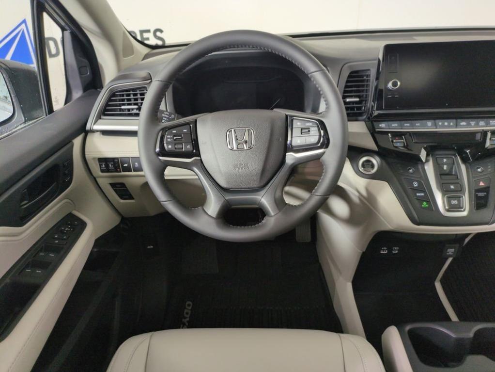 new 2026 Honda Odyssey car, priced at $45,289
