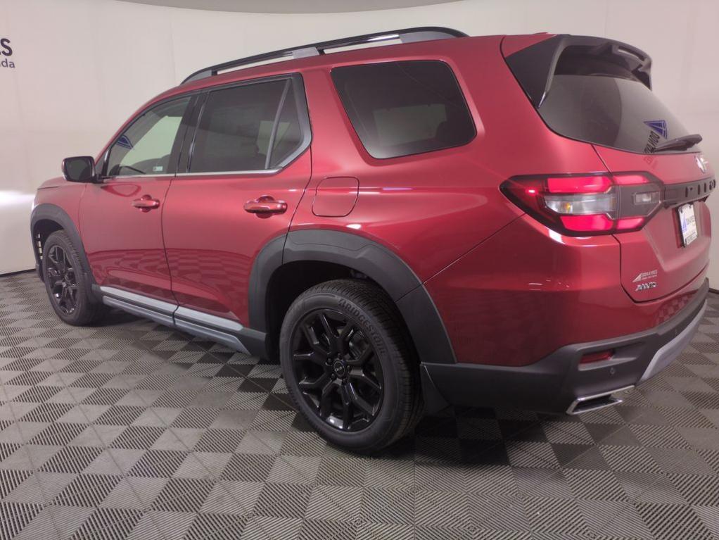 new 2025 Honda Pilot car, priced at $50,380