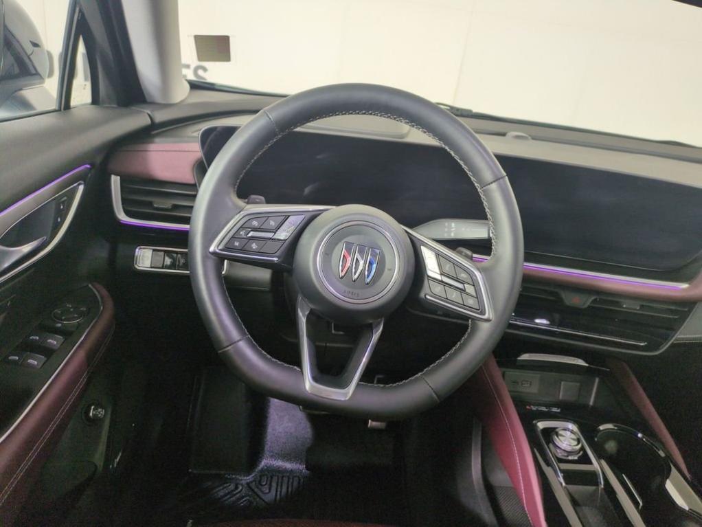 used 2024 Buick Envision car, priced at $31,450