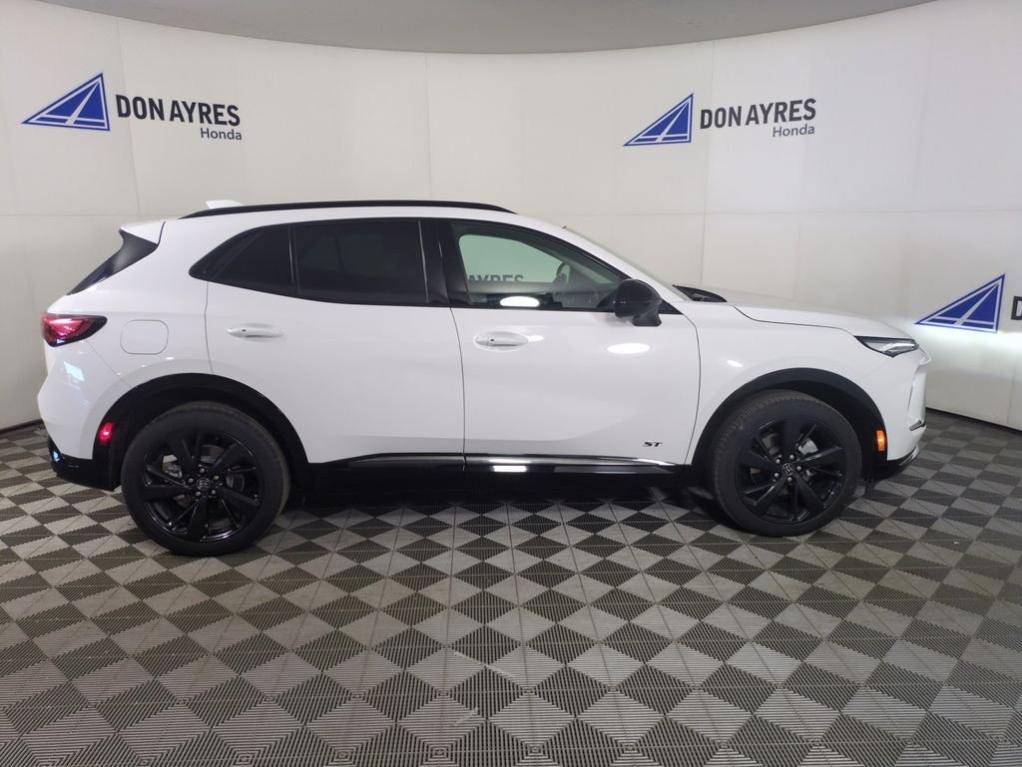 used 2024 Buick Envision car, priced at $31,450