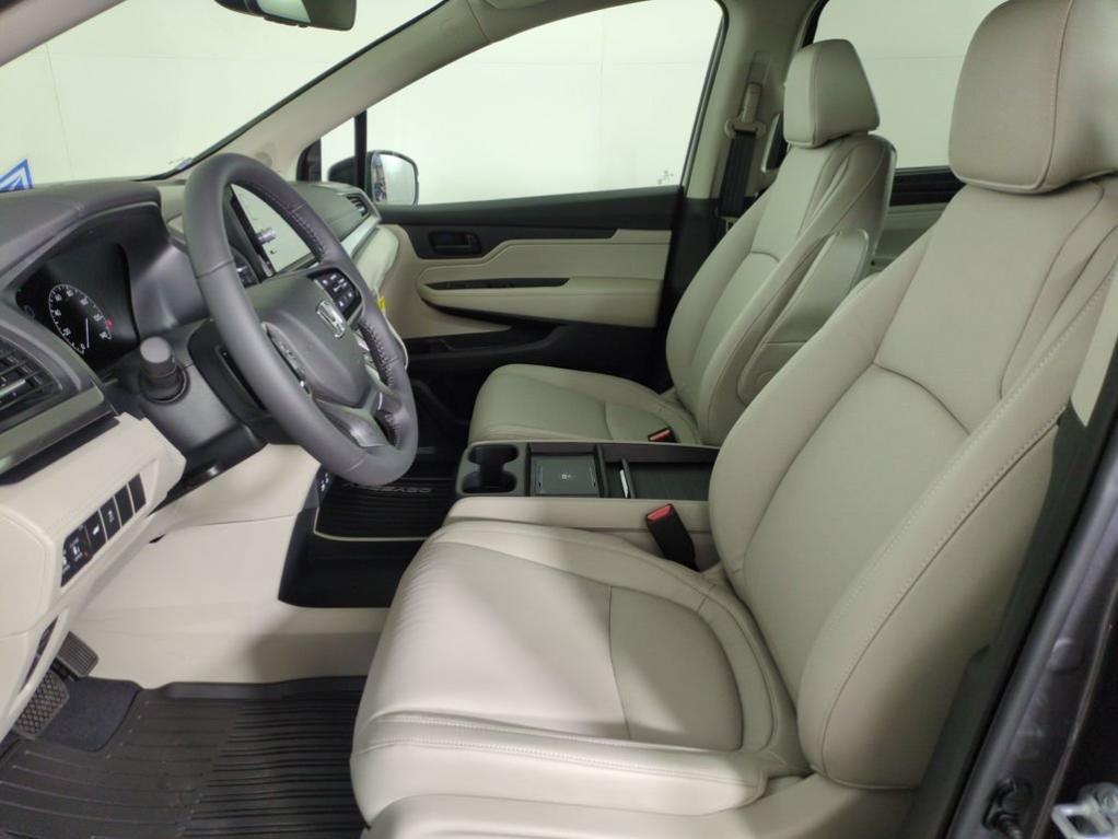 new 2026 Honda Odyssey car, priced at $45,289