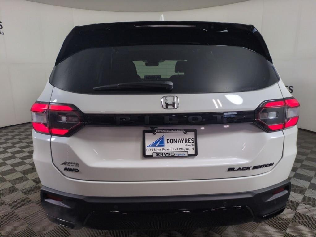 new 2026 Honda Pilot car, priced at $57,944