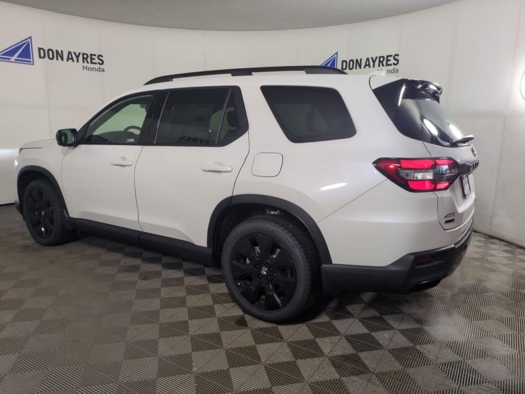 new 2026 Honda Pilot car, priced at $57,944