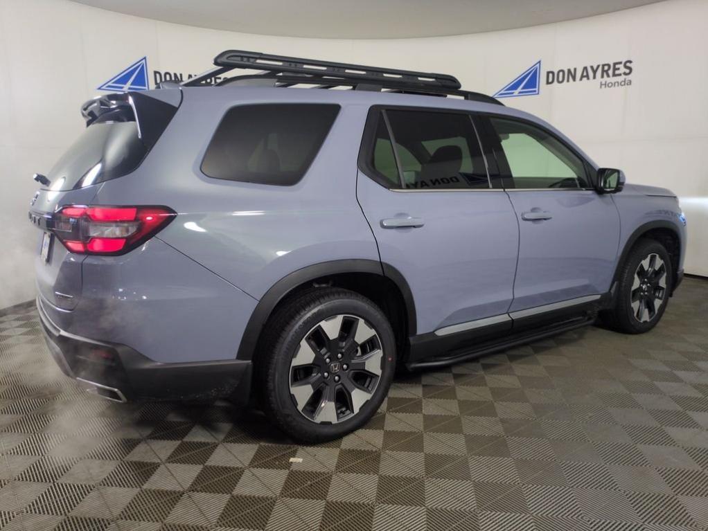 new 2026 Honda Pilot car, priced at $55,689