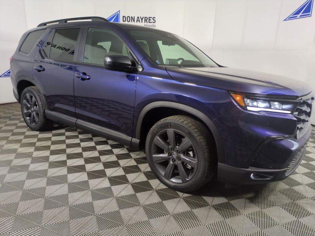 new 2025 Honda Pilot car, priced at $42,315