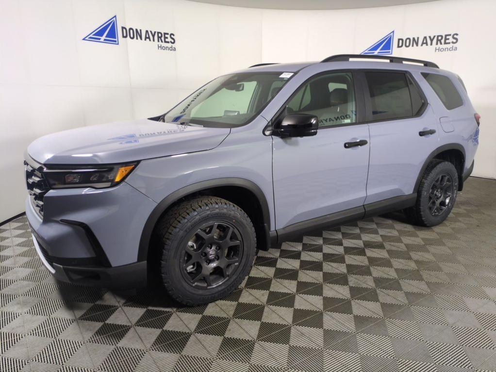 new 2025 Honda Pilot car, priced at $50,862