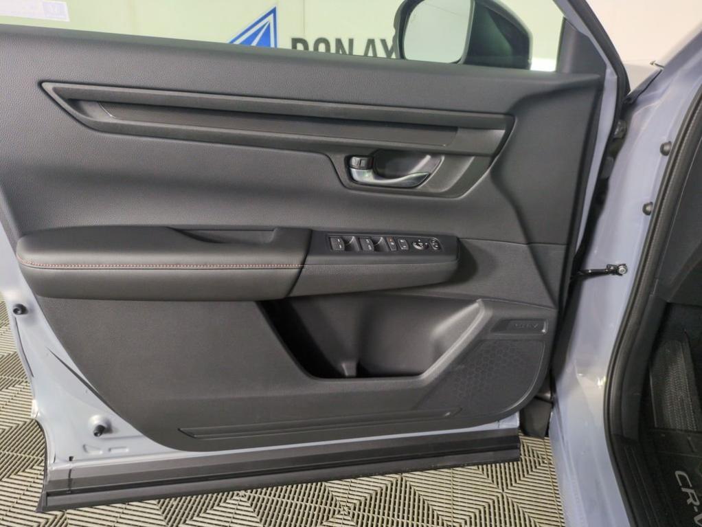 new 2026 Honda CR-V Hybrid car, priced at $39,934