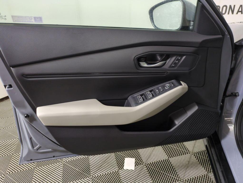 new 2025 Honda Accord Hybrid car, priced at $37,489