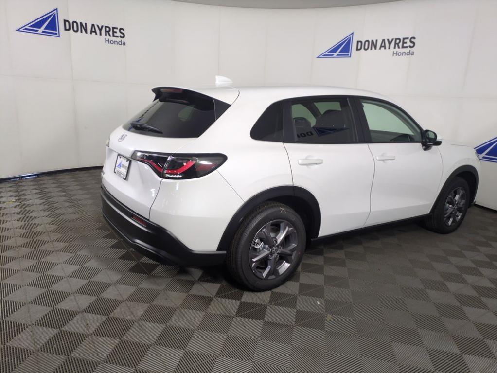 new 2026 Honda HR-V car, priced at $28,420