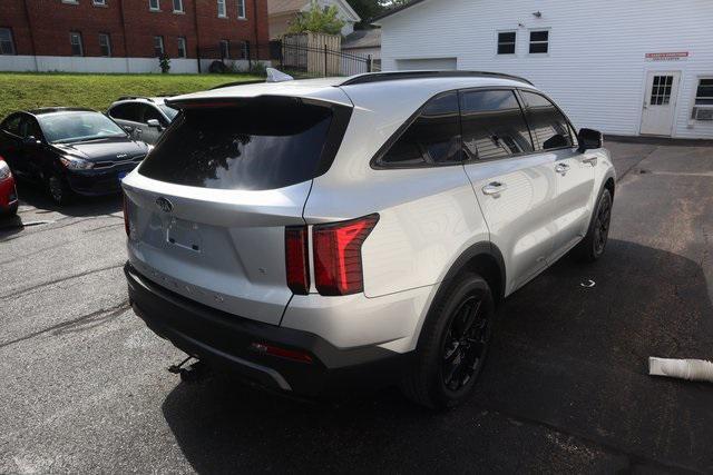 used 2021 Kia Sorento car, priced at $21,200