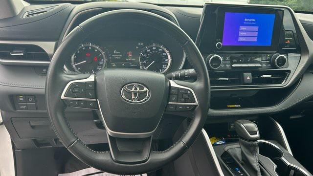 used 2023 Toyota Highlander car, priced at $39,000