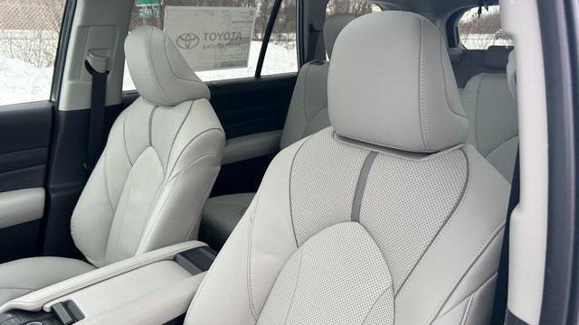 new 2026 Toyota Grand Highlander car, priced at $58,446