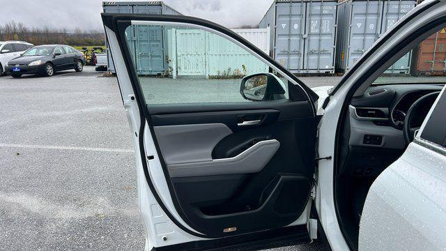 used 2023 Toyota Highlander car, priced at $38,000