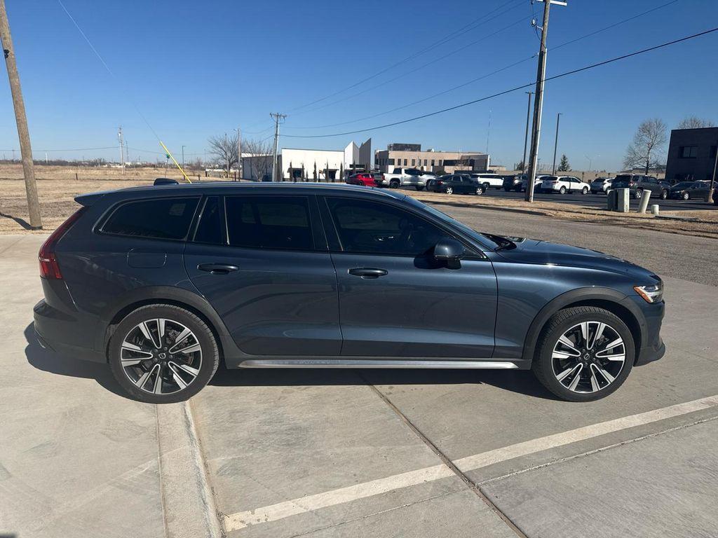 used 2020 Volvo V60 Cross Country car, priced at $21,988