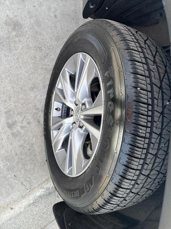 used 2014 Toyota Highlander car, priced at $12,988